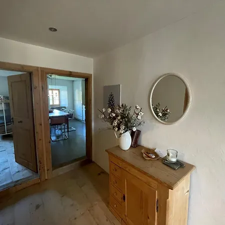 Tgesa Antgerna 1. Og Salouf