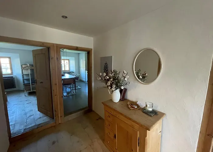 Tgesa Antgerna 1. Og Salouf